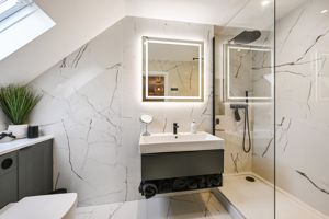 En-Suite- click for photo gallery